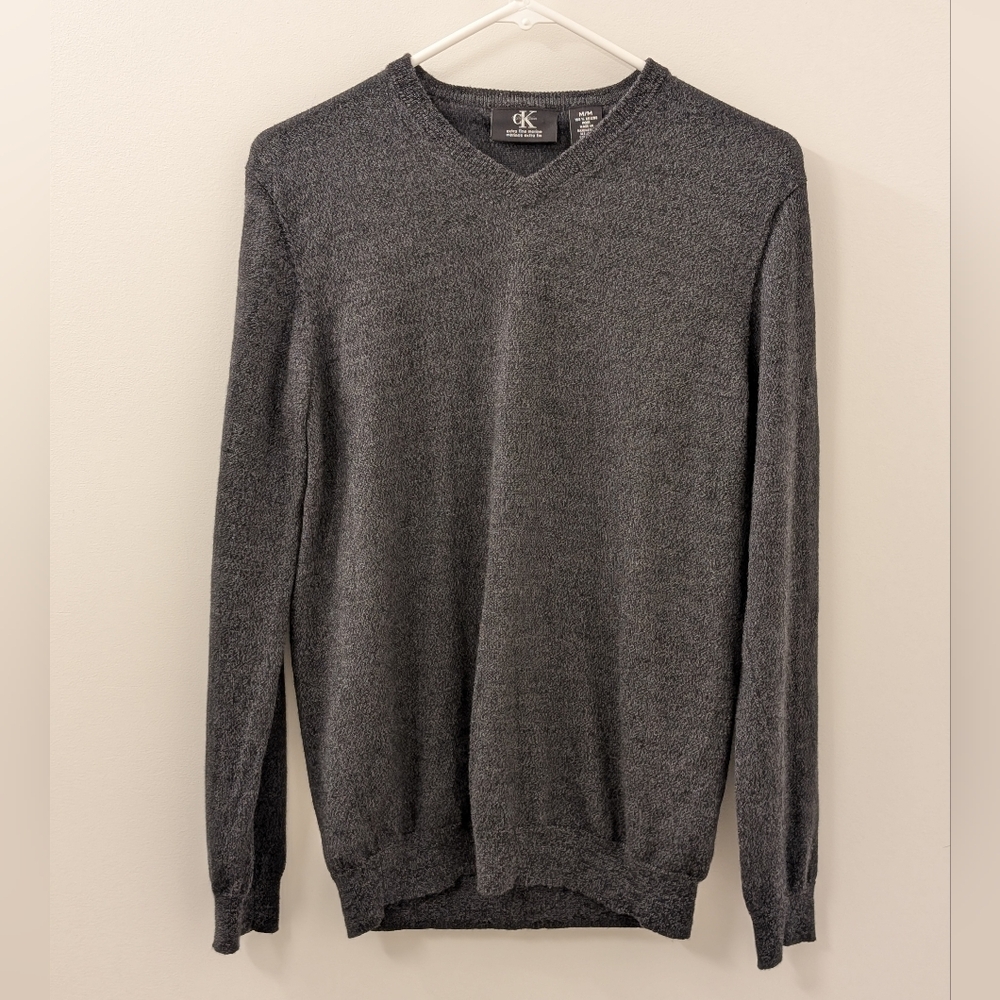 Calvin Klein Extra Fine Merino Wool Black V-Neck Sweater Men Cozy Size M
